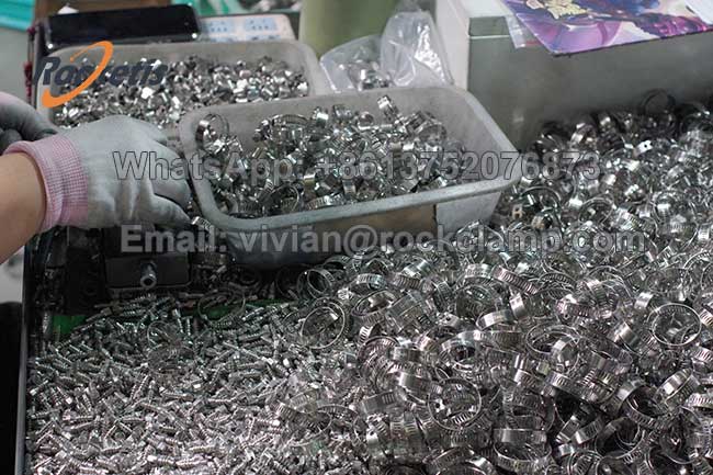 coliere metalice